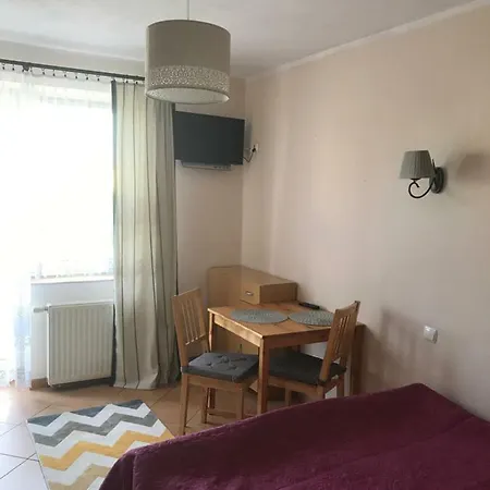 Tomaszowka Homestay *