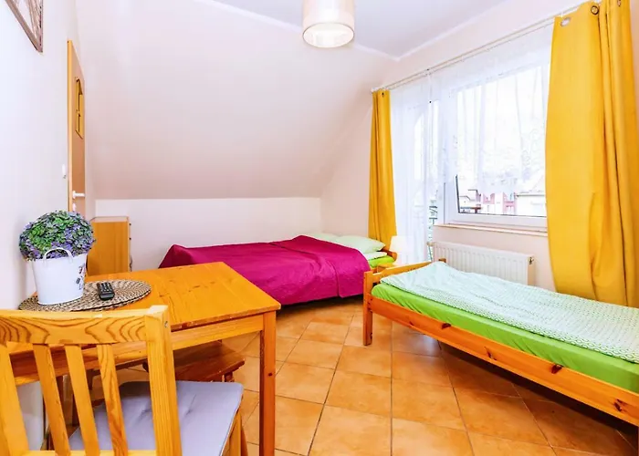 Δωμάτια σε οικογενειακή κατοικία Tomaszowka